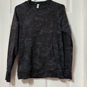 Lululemon scuba crew size 6 VVVGUC *flaw